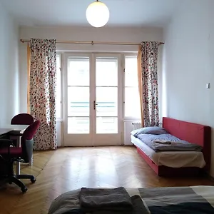 Location In - Old Town Praga